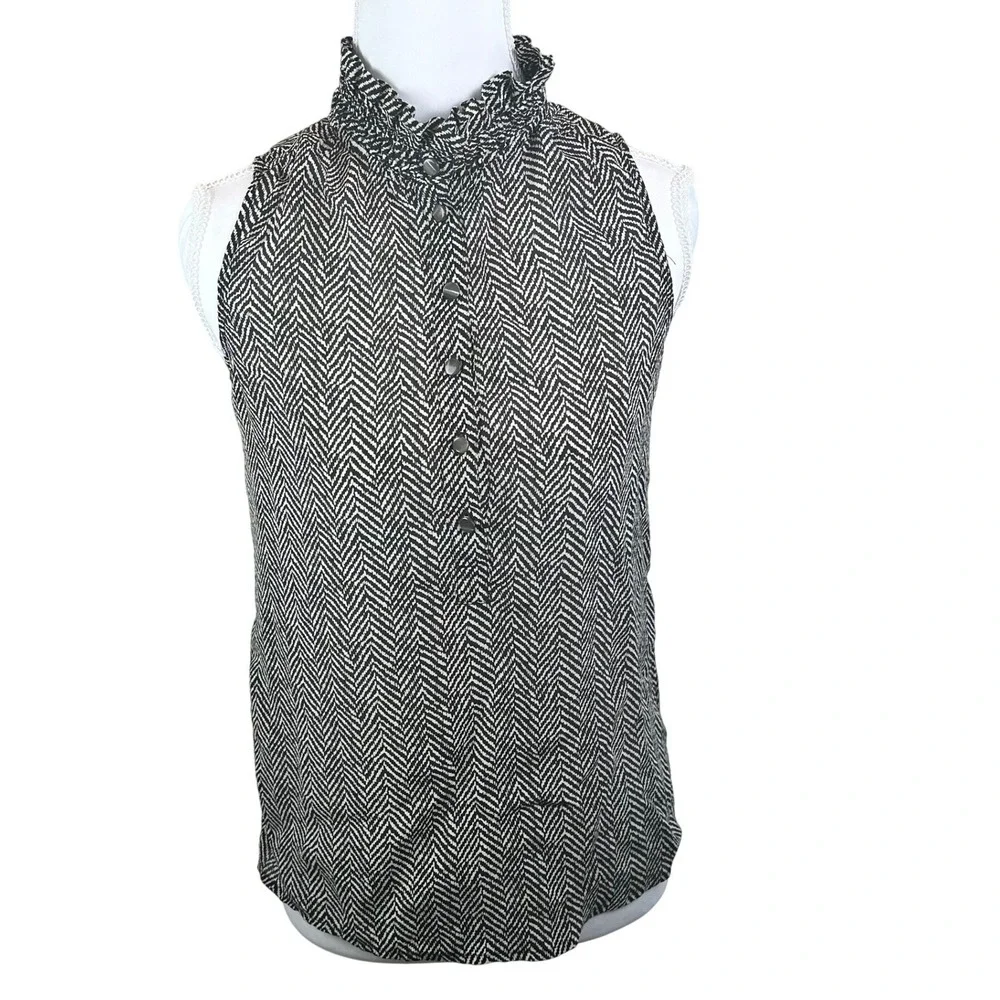 JCrew Womens 100% Silk Herringbone Ruffle Neck Sleeveless Blouse Black White 00 - Picture 1 of 8